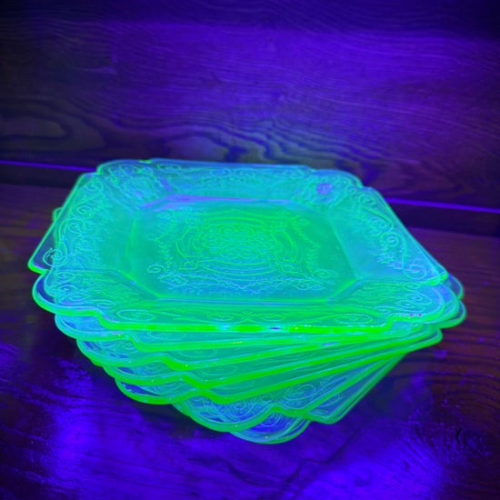 Uranium Glass Plate